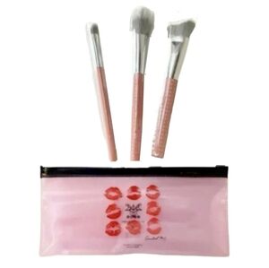 LARUCE BEAUTY 3 Piece Contour Brush Set, serviced by e Limited Edition, New